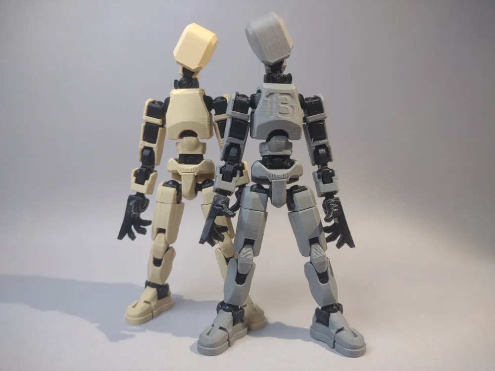 Boneco articulado em impressão 3D